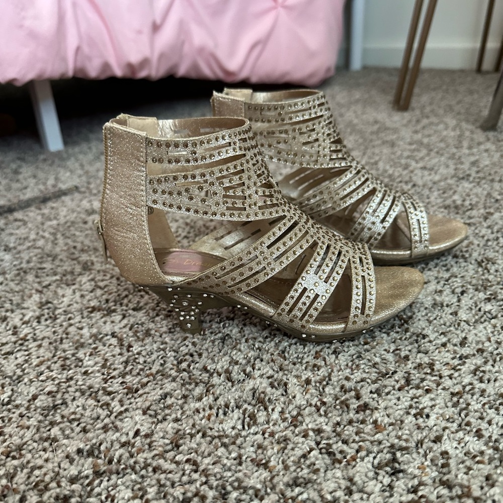 Girls sequined heeled sandals 13 EUC